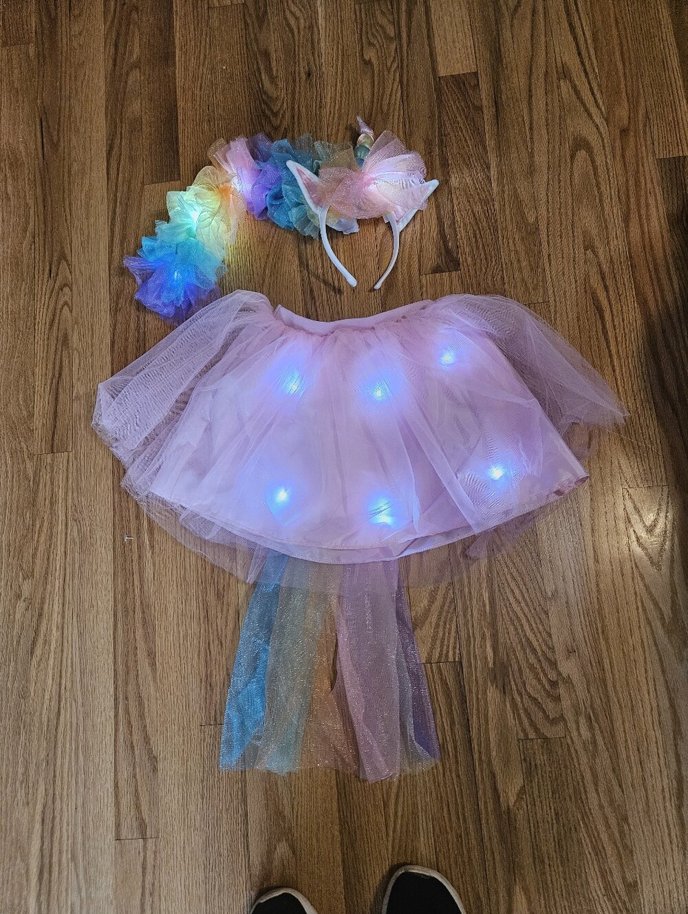 Light-Up Pink Tulle Unicorn Costume Set One SIZE